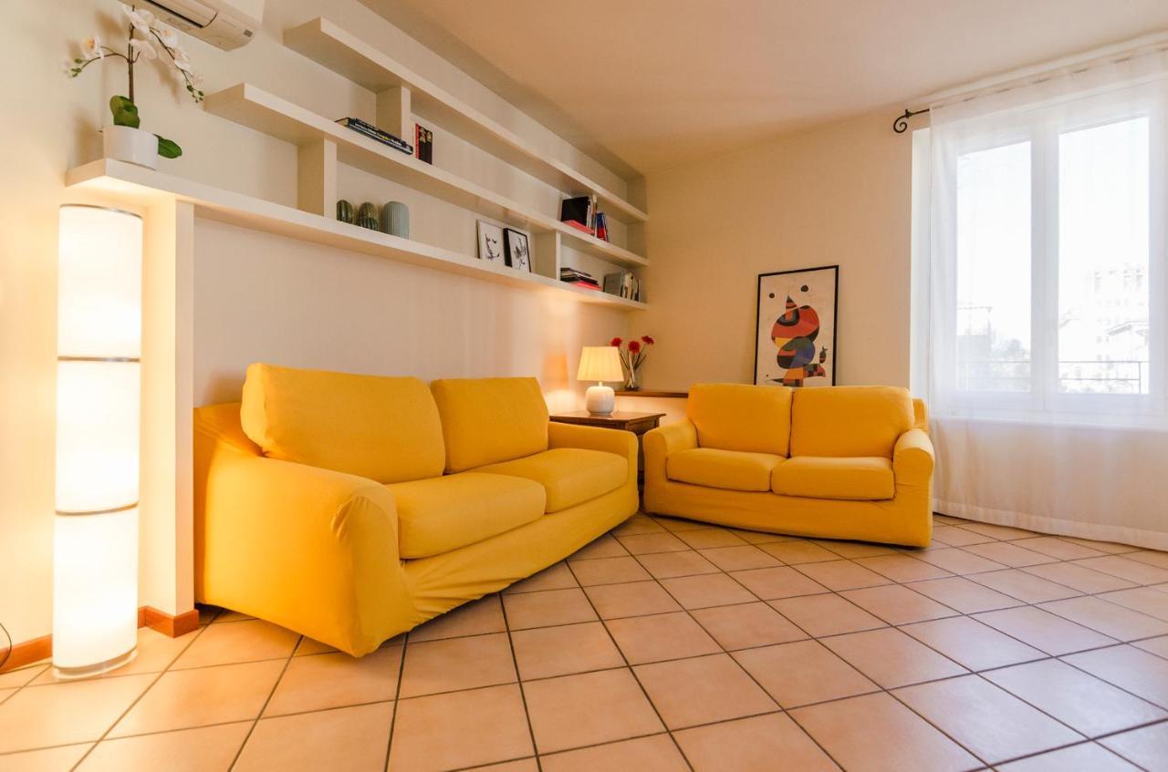 Flat 13: Elegante E Luminoso Con Terrazzo Privato Apartment Bologna Exterior photo