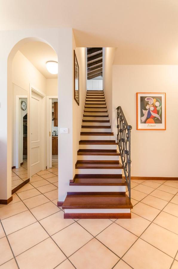 Flat 13: Elegante E Luminoso Con Terrazzo Privato Apartment Bologna Exterior photo